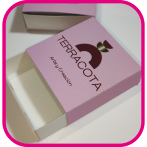 Caja fosforera medida 8x8x3cm