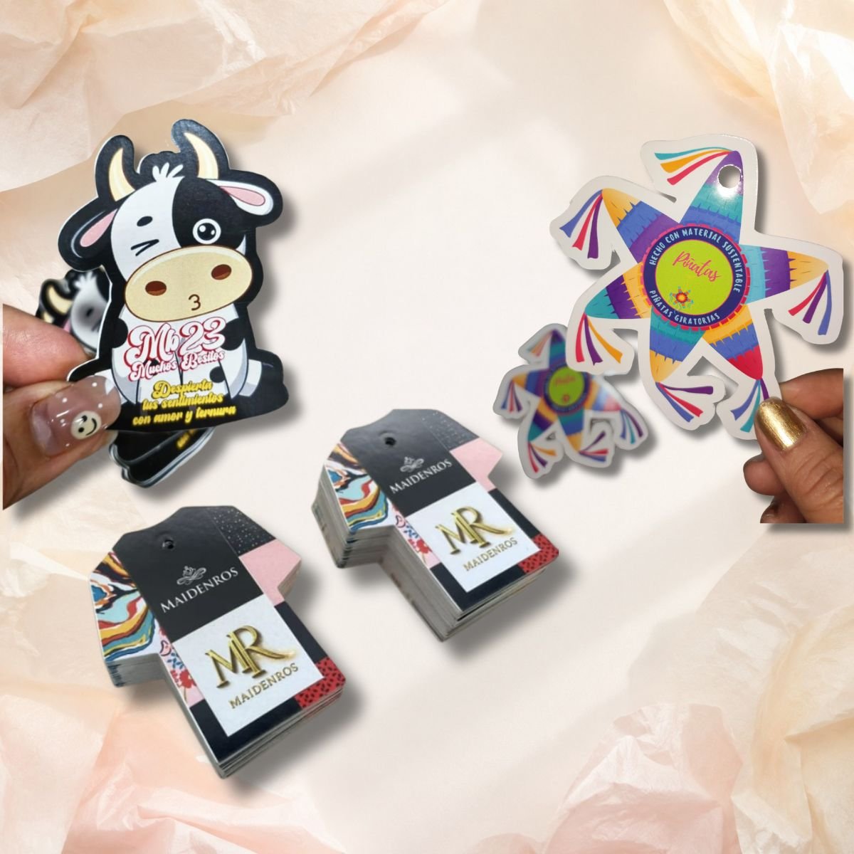 Tags colgantes con corte en forma personalizado - packaging Maneki Chile - imagen 1